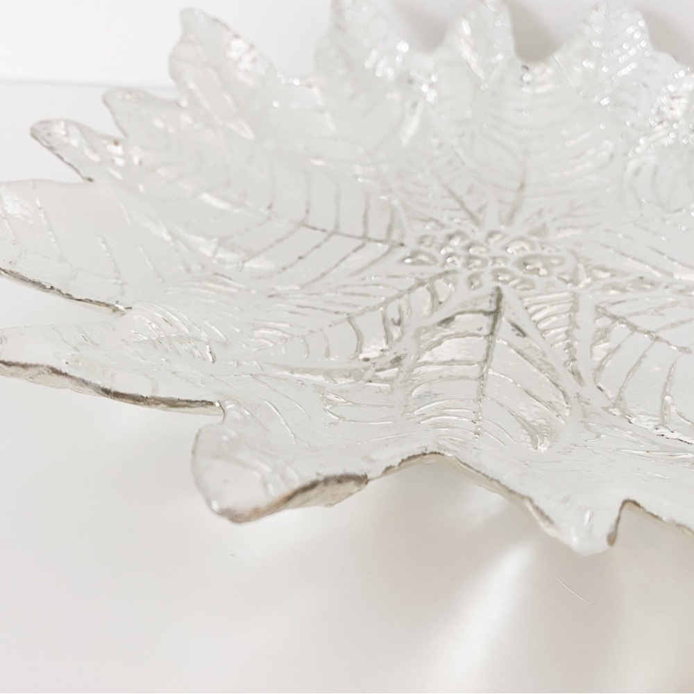 Akcam Glass Leaf Bowl – White and Silver, Handmade in Turkey, 11” Diameter